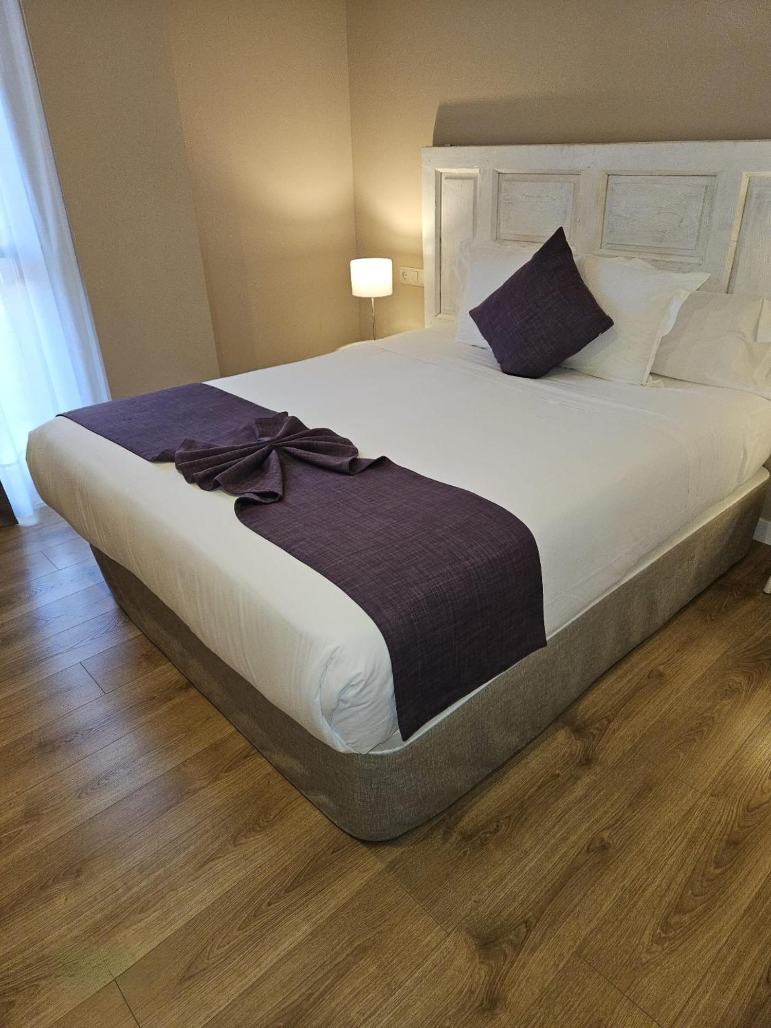 Dauria Suites Ha Soria Exteriér fotografie